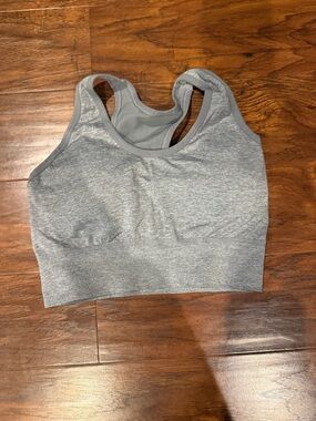 Seamless Light Support Sports Bra in Heather Gray